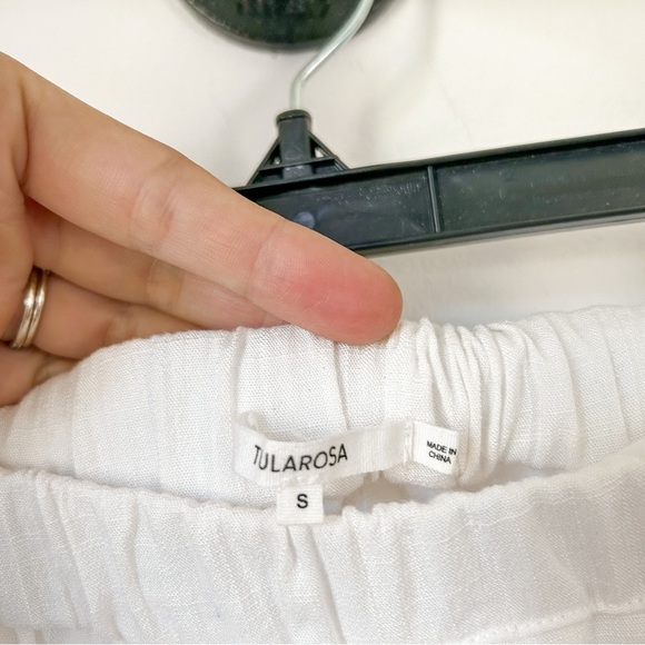 Tularosa Beach Waves Shorts in Ivory | Small - Picture 5 of 9